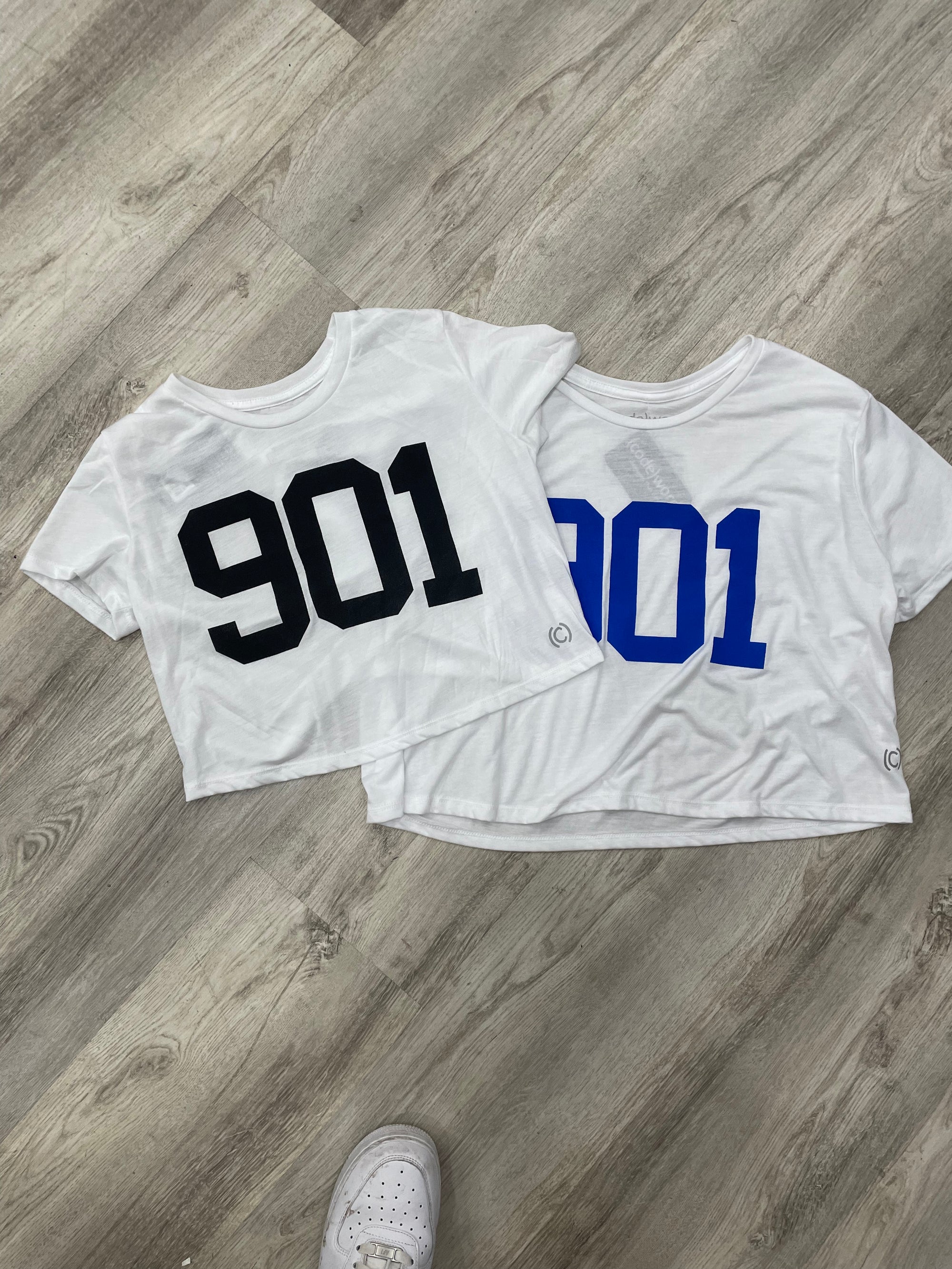 901 Memphis T Shirt (Cropped Tee)