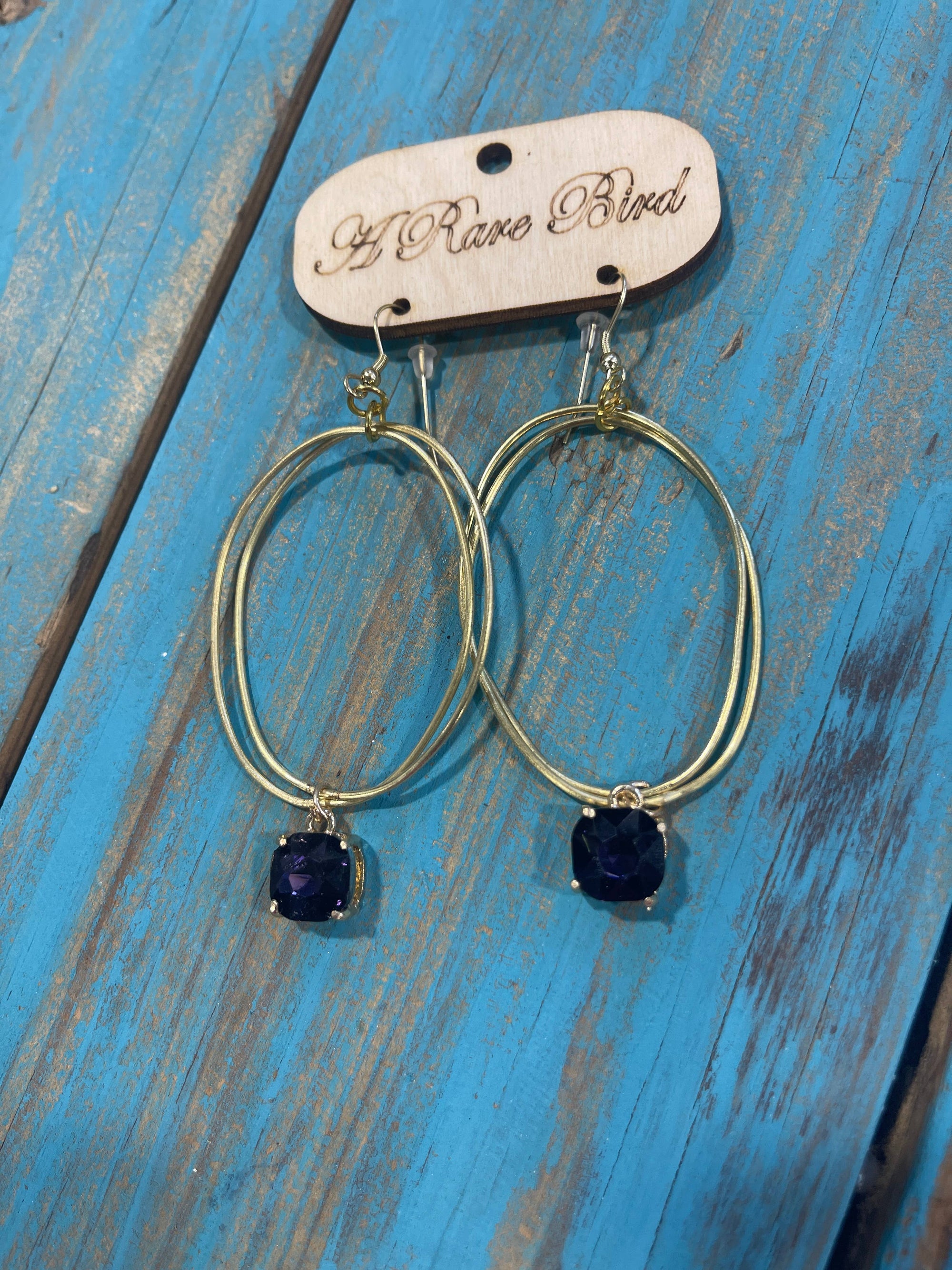 SPARKLE DANGLE EARRINGS Gold loop with stone