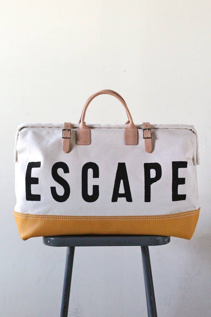 ESCAPE Weekender