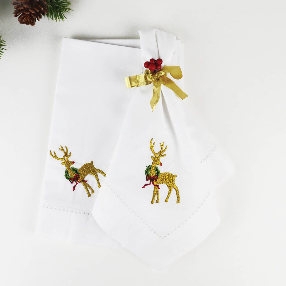 Reindeer Embroidered Dinner Napkin Set