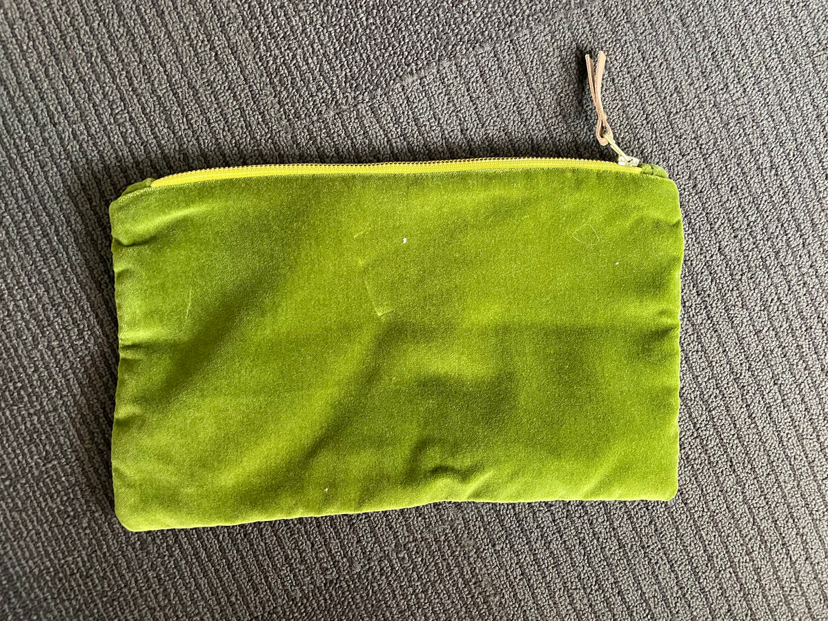 Evergreen Velvet Zipper Bag